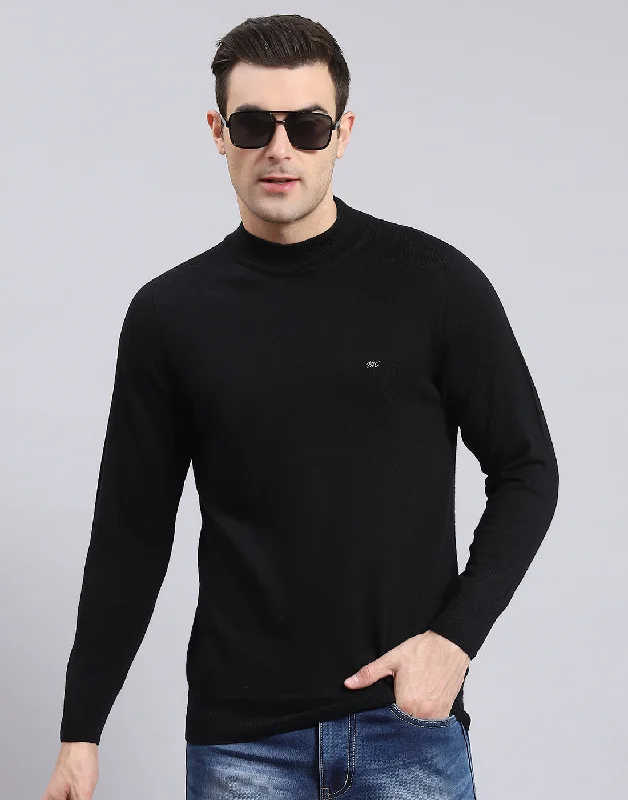 Men Black Solid T Neck Full Sleeve Sweater